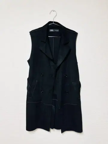 이번 시즌 ZARA/스웨이드 베스트/BLK/S/미사용