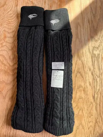 BEAMS 블랙 케이블 짜임 레그 워머