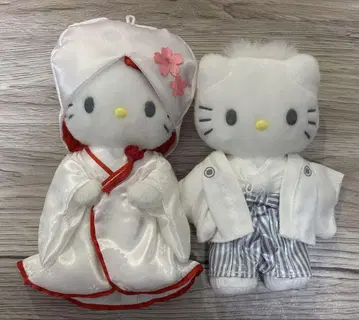 산리오 헬로키티 다니엘 일본 의류 봉제 인형 2체 세트
