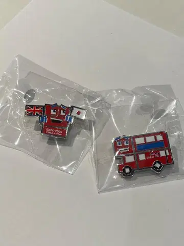 간사이 만박 영국 핀 배지 (영국 버스와 일본 국기)