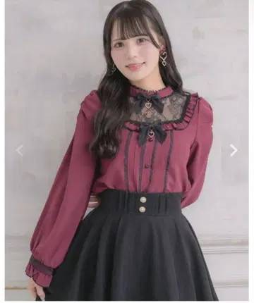더블 리본 배색 레이스 블라우스 ROJITA