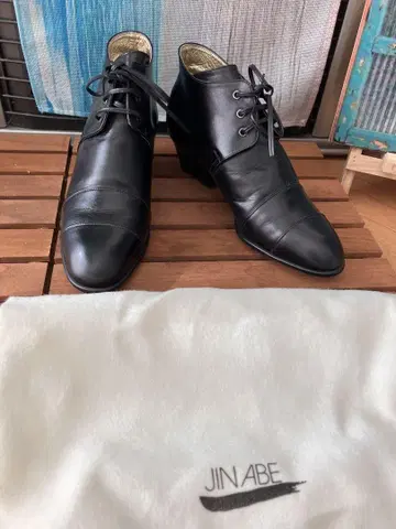 JINABE 블랙 부티
