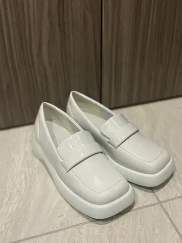 화이트 로퍼 약 5cm 힐