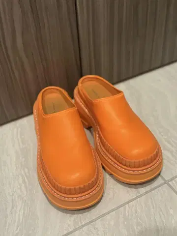 오렌지 슬립온 샌들 약 6cm