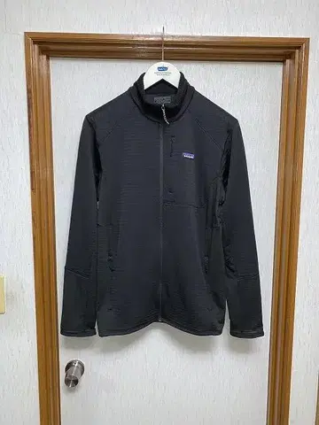 L 새상품급 SP25 patagonia 남성용 R1 자켓