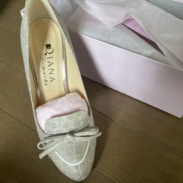 Diana 리본 포함 하이힐 새상품