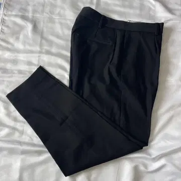 ZARA 블랙 슬랙스 사이즈 EUR42 USA32 미사용품