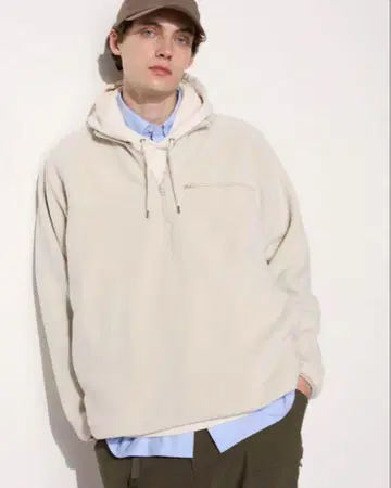 플리스 오버사이즈 하프 지퍼 풀오버