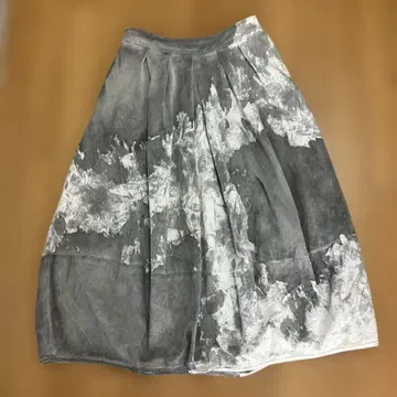 IROFUSI 이로후시 벌룬 스커트 먹물 염색 그레이