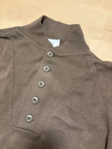 DSCP Garrison Collection 버튼 니트