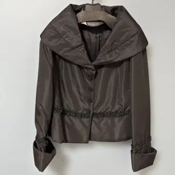 프라이드 블랙 크롭 자켓