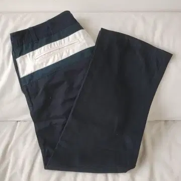 TOMMY HILFIGER 청바지