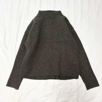 GALERIE VIE 하이넥 코쿤 풀오버 S
