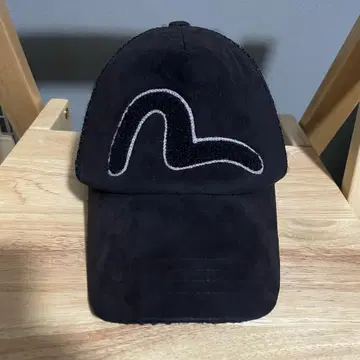 EVISU 스웨이드 복슬복슬 캡 에비수 에비스