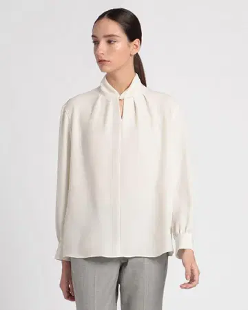 theory luxe 24SS 트위스트 롤 칼라 블라우스 Sandy 38