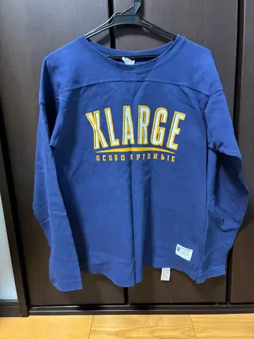 XLARGE 네이비 긴팔 트레이닝복