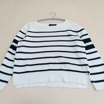 이에나 상의 니트 면 보더 네이비