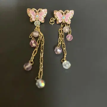 ANNA SUI
