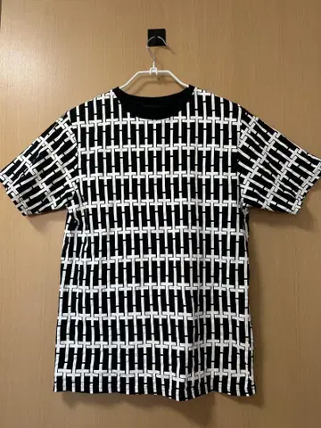 BLACK SCALE 블랙스케일 한정판 T셔츠 로자리오 레어