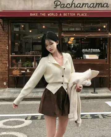BELLIDE MADE 세미 하이넥 니트 가디건