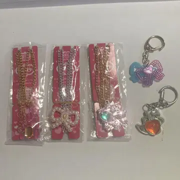 완구 목걸이와 키링