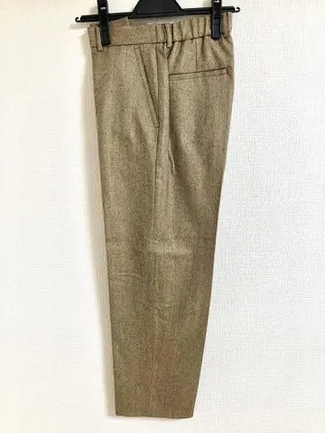 (MACPHEE) 베이지 계열 트위드 팬츠