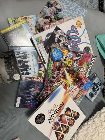 west. CD DVD