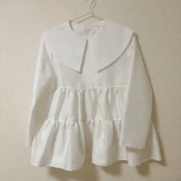 OHGA 오가 빅 칼라 티어드 개더 블라우스