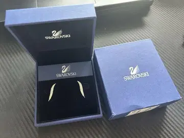 스와로브스키 깃털 디자인 귀걸이 심플&귀여움