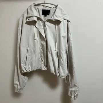 ZARA 후드 부착 점퍼 라이트 아우터 집업 자켓 s