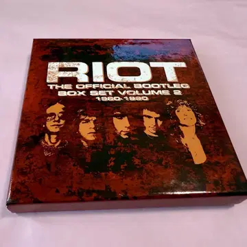 RIOT THE OFFICIAL BOOTLEG BOX VOLUME 2