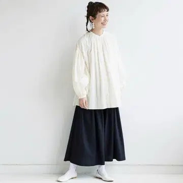 새상품급 써니클라우드  블라우스 셔틀노츠 아이보리
