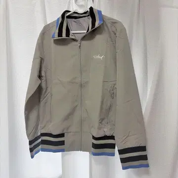 SHARK 스카잔 및 Surf&snow 스티커
