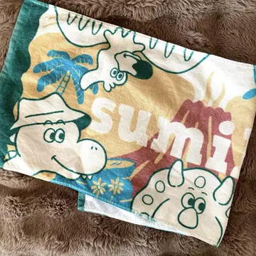 sumika 'JURASSIC' 타월 그린 2025 여름 굿즈