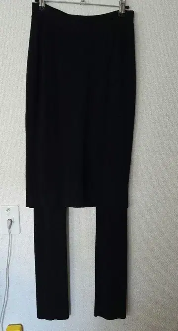 FRAME YORK 레깅스 부착 스커트