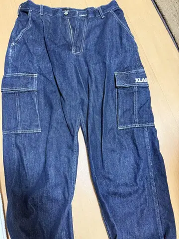 XLARGE 다크 데님 카고 팬츠