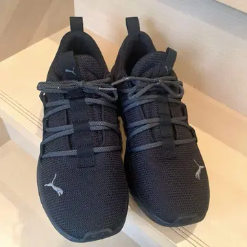 [ 익명 배송 ] PUMA 스니커즈 블랙 26cm