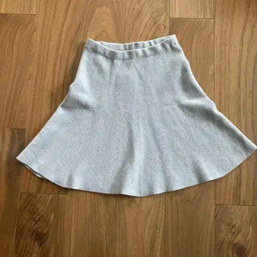 그레이 플레어 스커트
