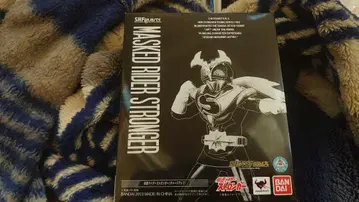 혼웹 한정판 S.H.Figuarts 가면라이더 스트롱거 차지업 미개봉