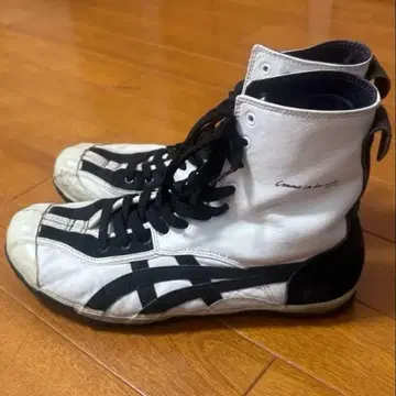 오니츠카타이거 하이컷 스니커즈