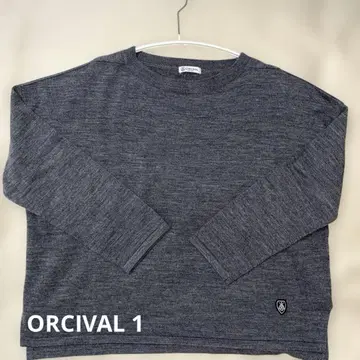 ORCIVAL 다크 그레이 크루넥 스웨터