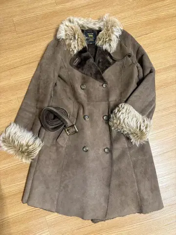 Owen Barry 오웬 배리 리얼 무스탕