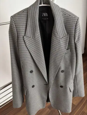 ZARA 체크 무늬 테일러드 자켓