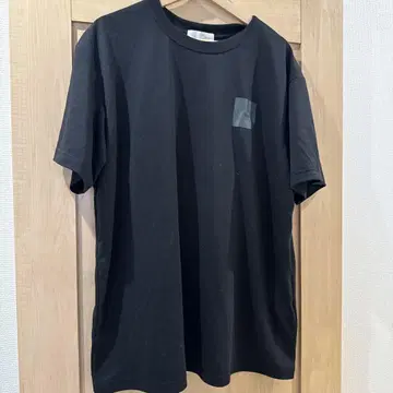 블랙 심플 T셔츠