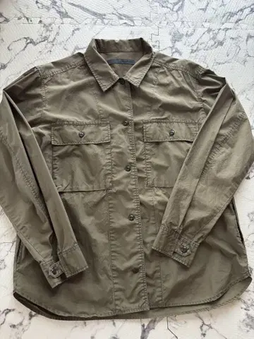 Spick & Span 긴팔 셔츠 카키