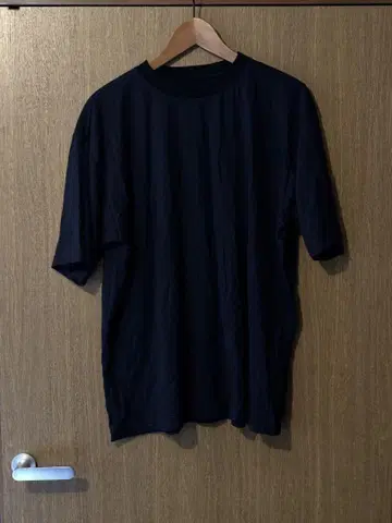 ONC 메리노 네이비 반팔 티셔츠