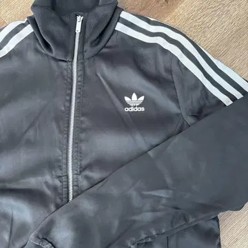 새상품급 adidas 아우터