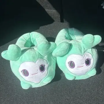 TWICE LOVELYS 봉제 인형 슬리퍼 MIVELY 미나 GiGO