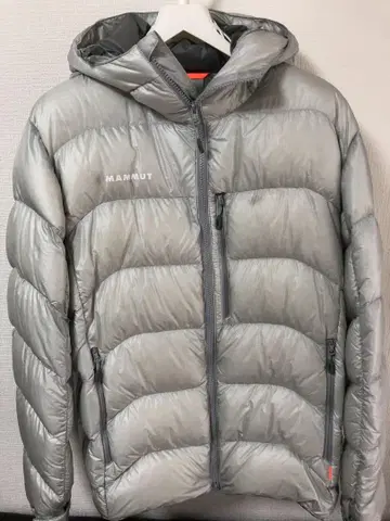 MAMMUT 마무트 실버 다운 자켓 (일본 L 사이즈) 레어 컬러!