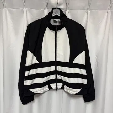 아디다스 오리지널 빅 트레포일 나일론 자켓 블랙 숏 기장